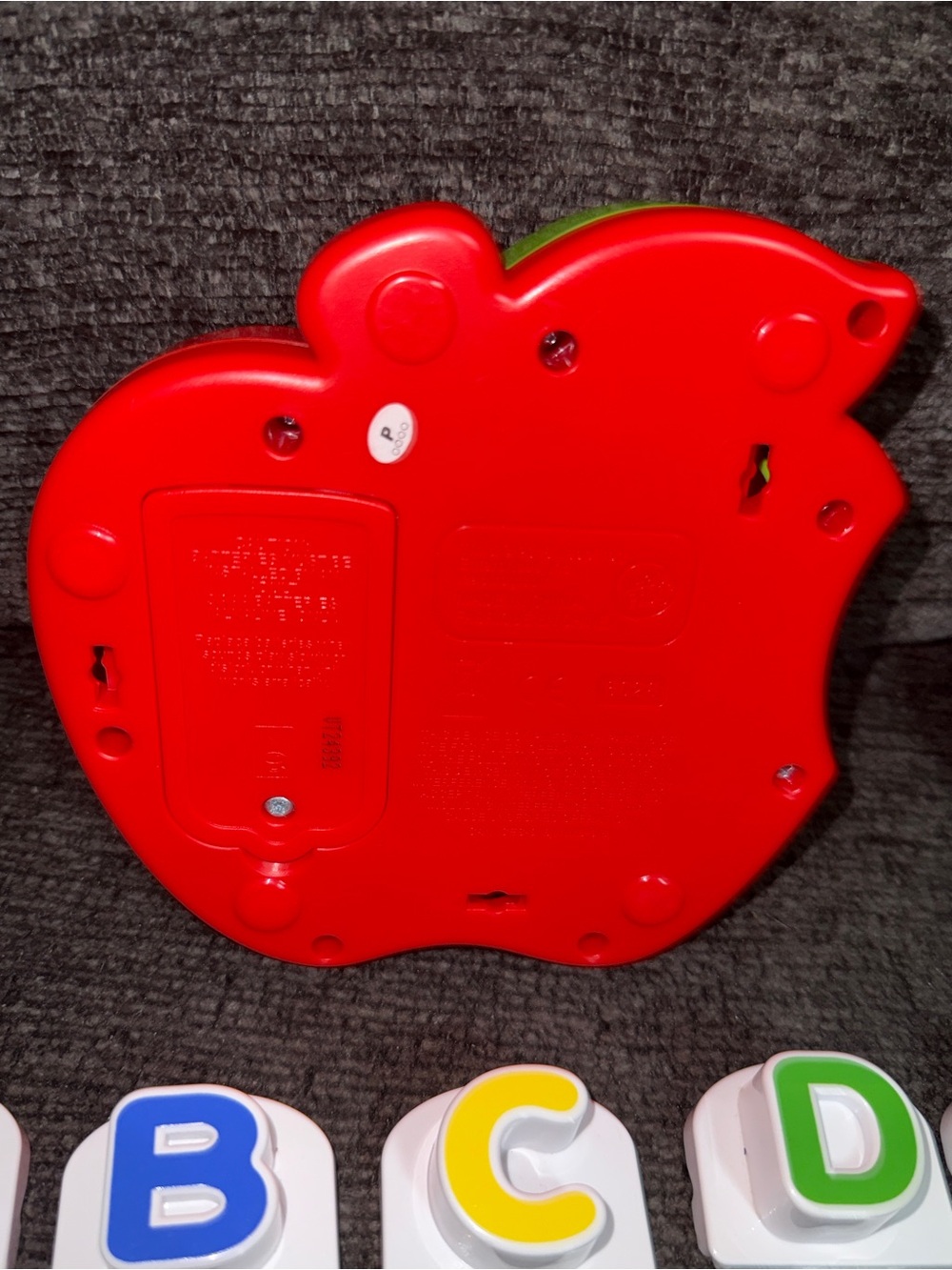 LeapFrog Tad's Fridge Phonics Apple Shape Magnetic Letter Set  WORKS - Picture 4 of 5